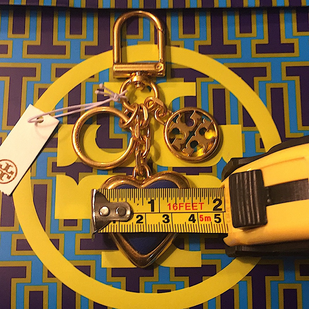 TORY BURCH - LOGO HEART KEYCHAIN / BAG CHARM (NWT) - Picture 8 of 13